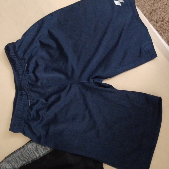 6 pack Boys shorts size 8 - Picture 2 of 7